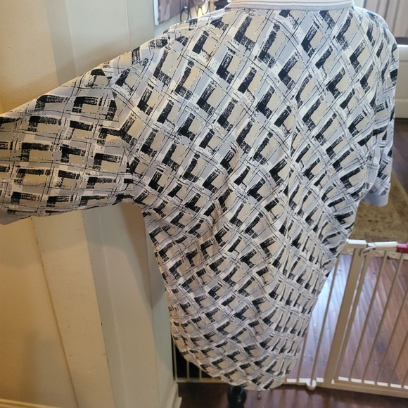 Greg Norman Collection Polo Men's Shirt; Size: Large; Material: 100% Cotton - Picture 7 of 10